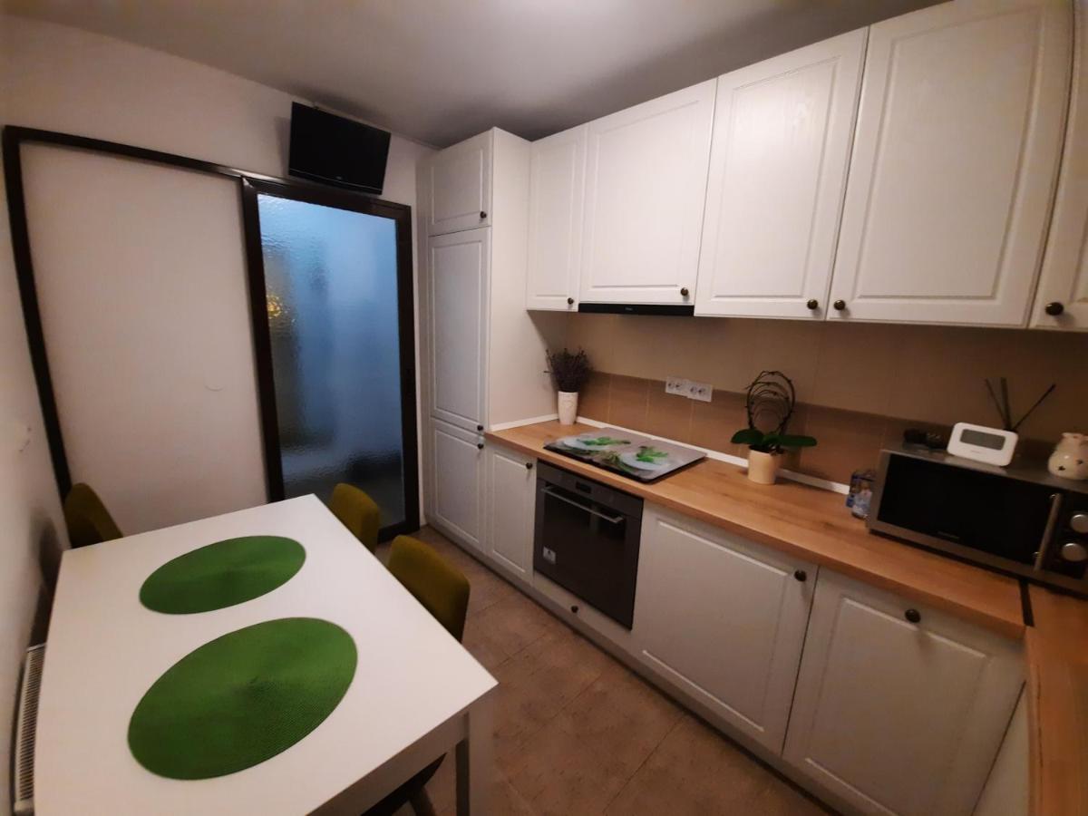 Happy Apartament Apartment Sibiu Exterior photo